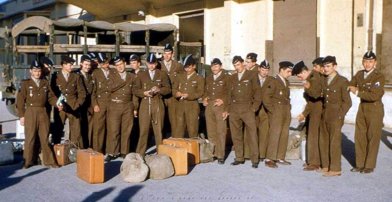 1256- Sidi-bel-abbes - Gare 2 - Demobilisation 9e Hussards classe 57-2c.jpg